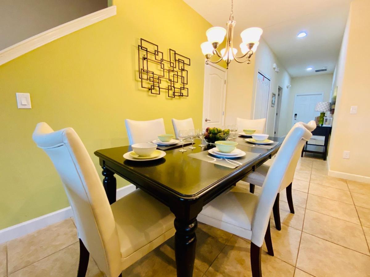 Beautiful Waterfront Townhome W-splashpool-3024 *