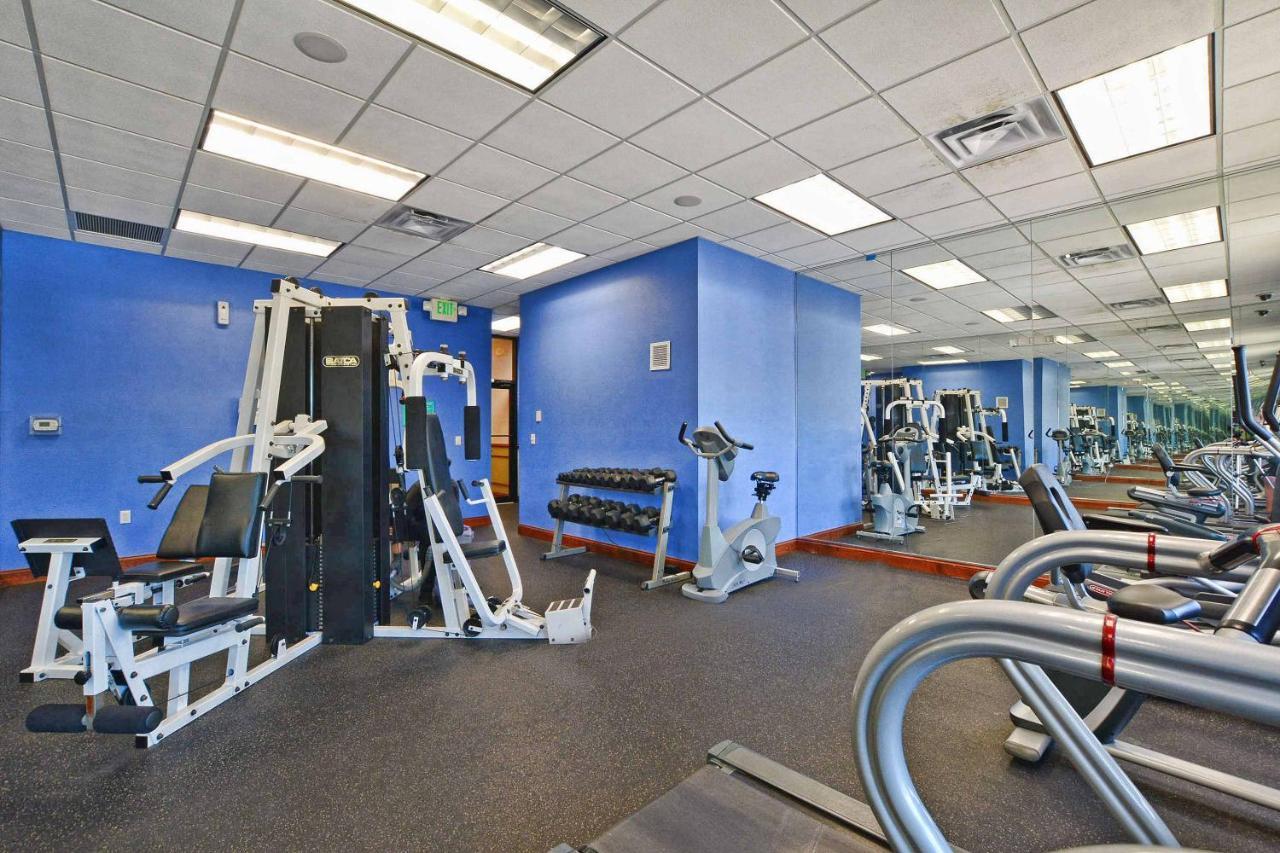 Holiday home Beautiful Waterfront Townhome W-splashpool-3024
